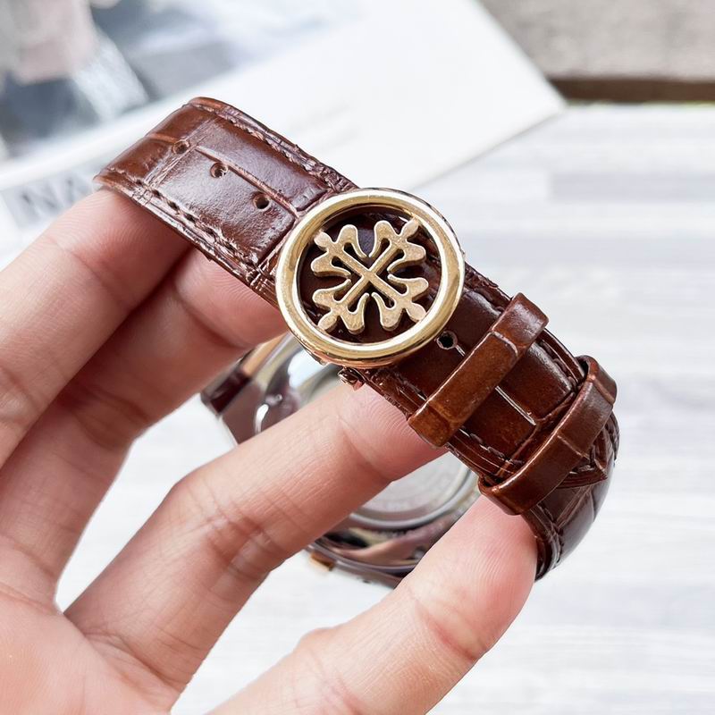 Patek Philippe 42 mm — Modelo 082388 — imagem 3