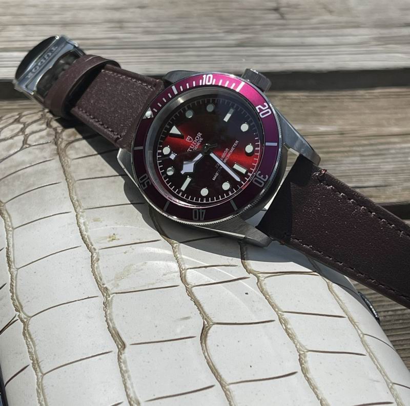 Tudor 42 mm — Modelo 122810 — imagem 3