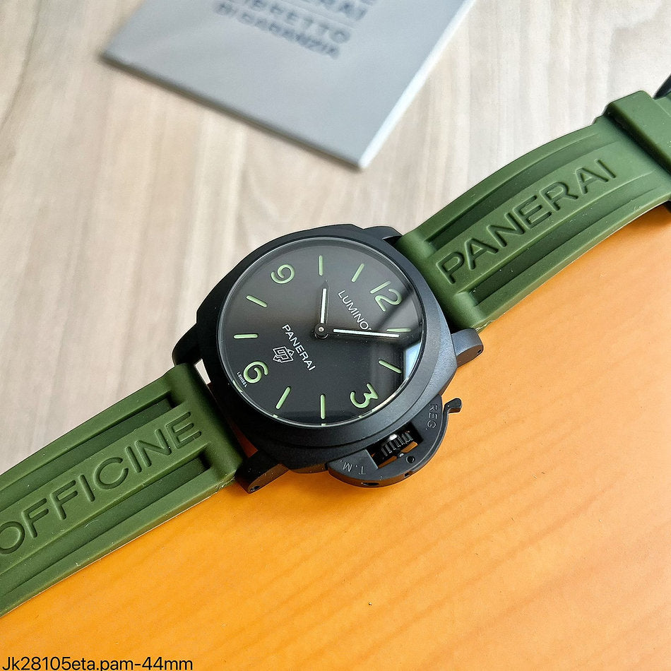 Panerai Luminor Black/Green 44 mm
